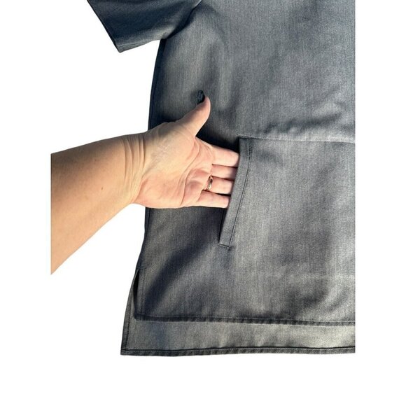 Figs Women's Sz Large Dark Gray Kangaroo Pocket Short Sleeve V Neck Scrub Top - Picture 8 of 9